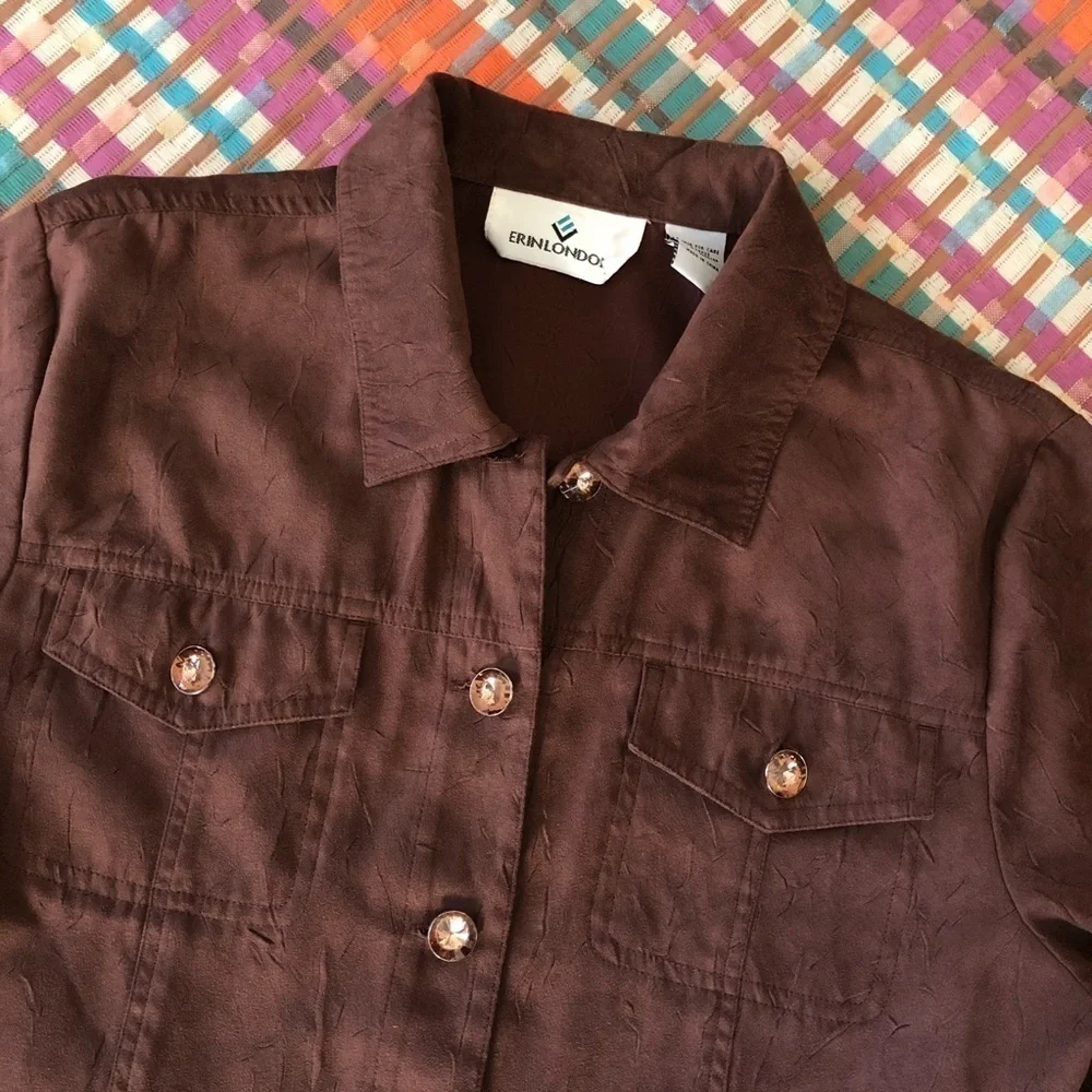 Button Down Erin London Size Medium - Picture 4 of 12